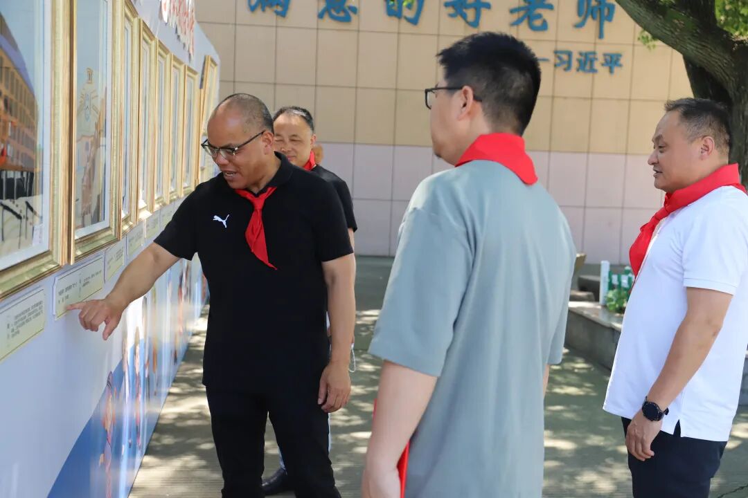 17幅布贴画，孩子们“贴”出立体的海宁故事