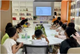 海洲街道梨园社区青少年化身“周末馆长”