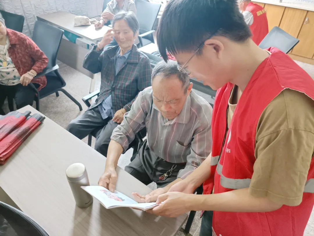 公筷公勺新“食”尚   养成健康好习惯