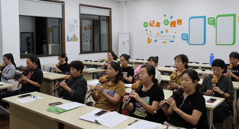 袁花镇老年学校开展葫芦丝提高班开班活动