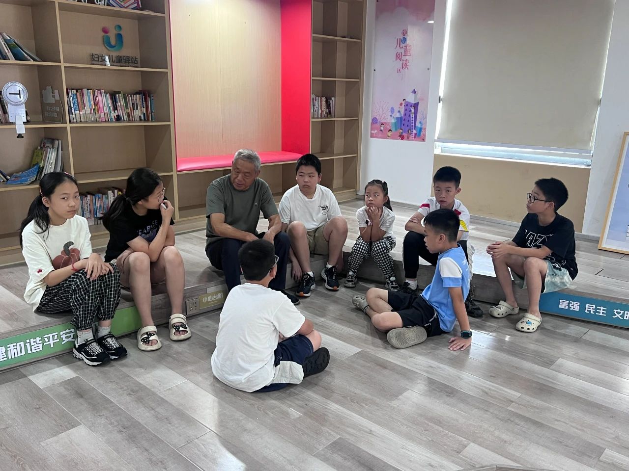 海洲街道新庄社区开展“老兵故事汇”活动