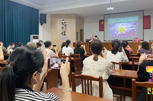 丁桥镇举办“美好生活 精神共富”手机摄影培训班