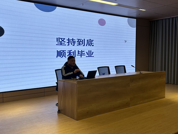 马桥街道2023年成人“双证制”高中开班