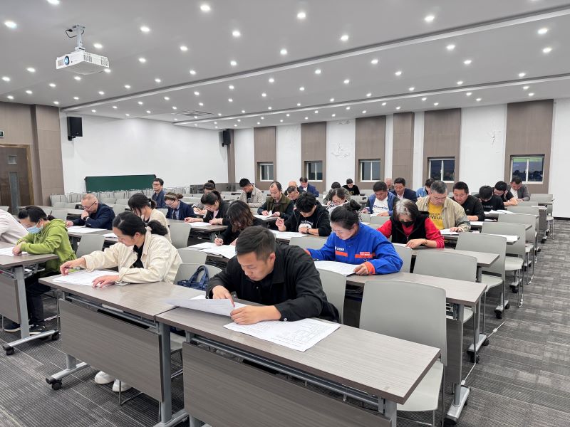 盐官成校2024年第一期成人高中“双证制”文化考试圆满结束