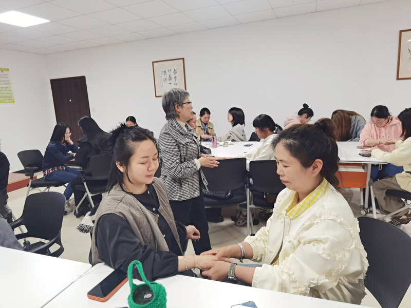 许村成校“家庭芳疗师班”正式开课