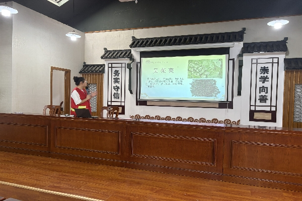周王庙镇胡斗村社区学校开展重阳节活动
