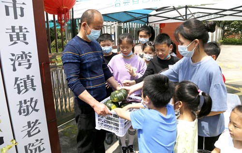 黄湾镇社区学校提升“一老一小一新”微幸福活动