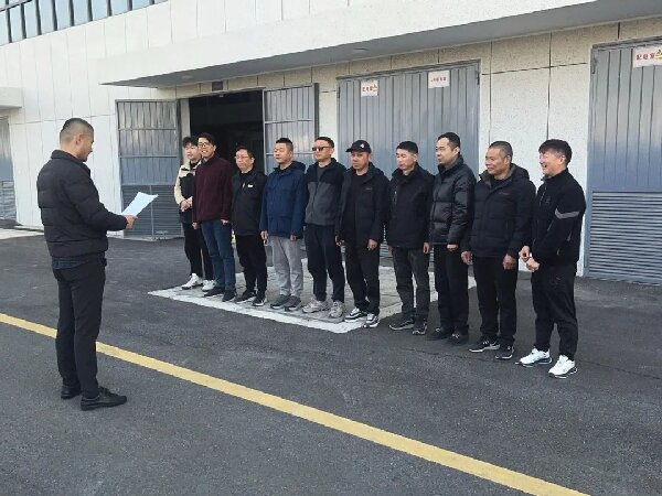 马桥成校开展电工技能专项培训活动