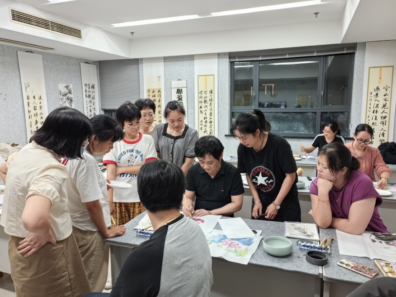 海洲街道皮贴画社国画提升培训顺利开班