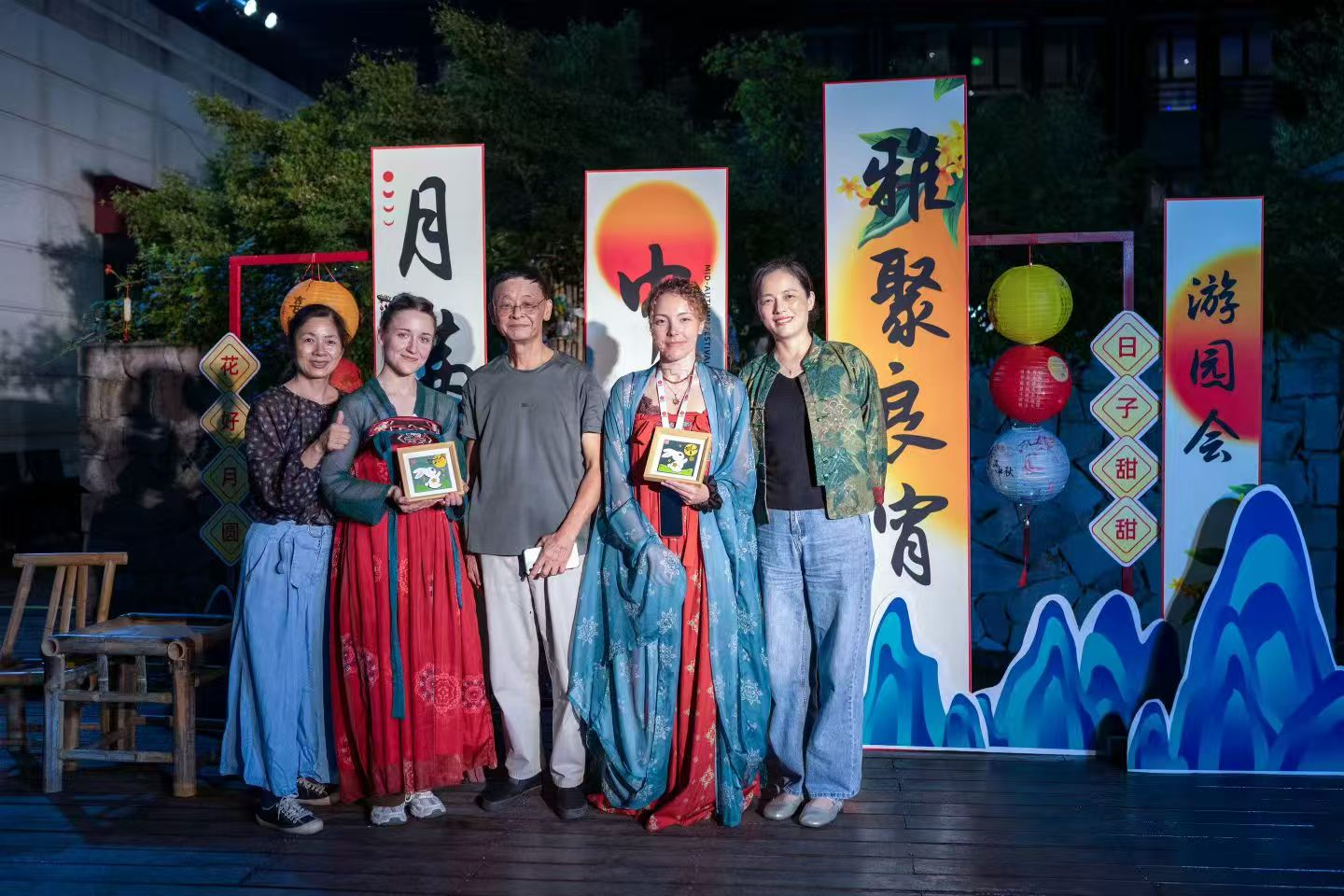 海宁皮贴画走进浙大中秋游园会