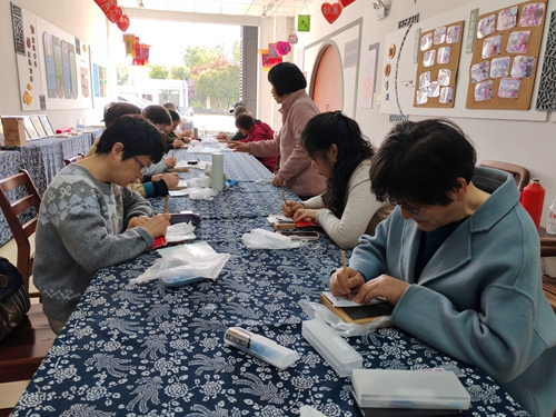 硖石街道2025年春季老年灯彩培训开班