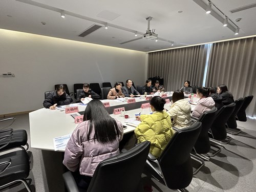 黄湾镇组织社区教育工作者业务能力提升培训