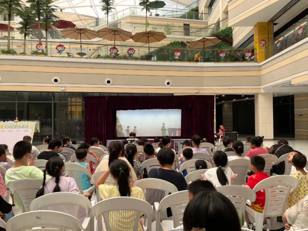 南关厢皮影戏艺术团走进乐活广场