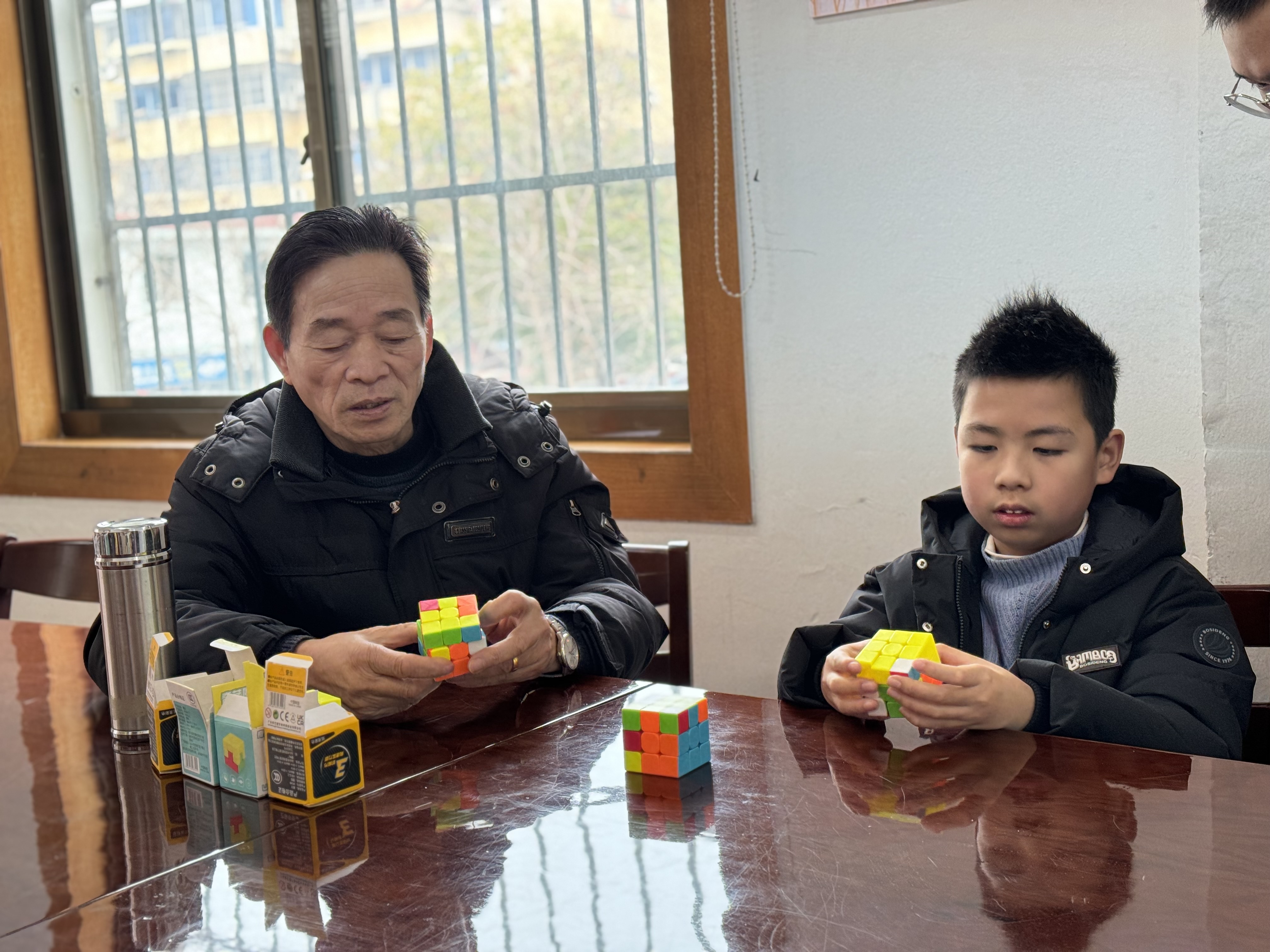 “魔动社区”老少共学营——碧云社区阳光课堂培训