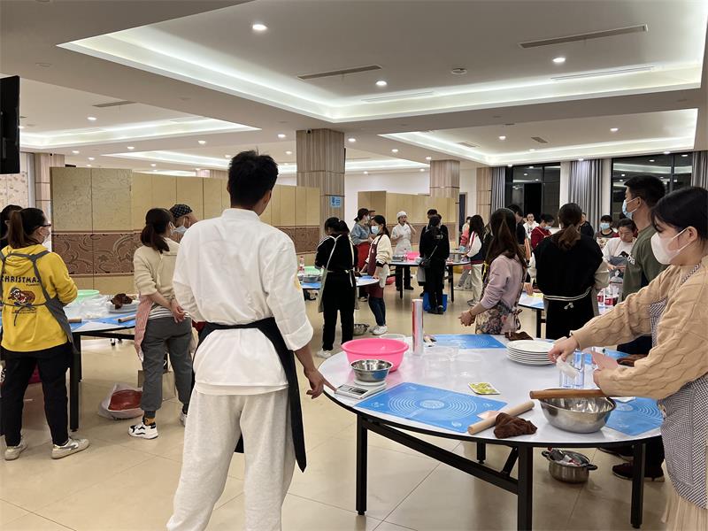盐官成校开展小笼包制作专项培训