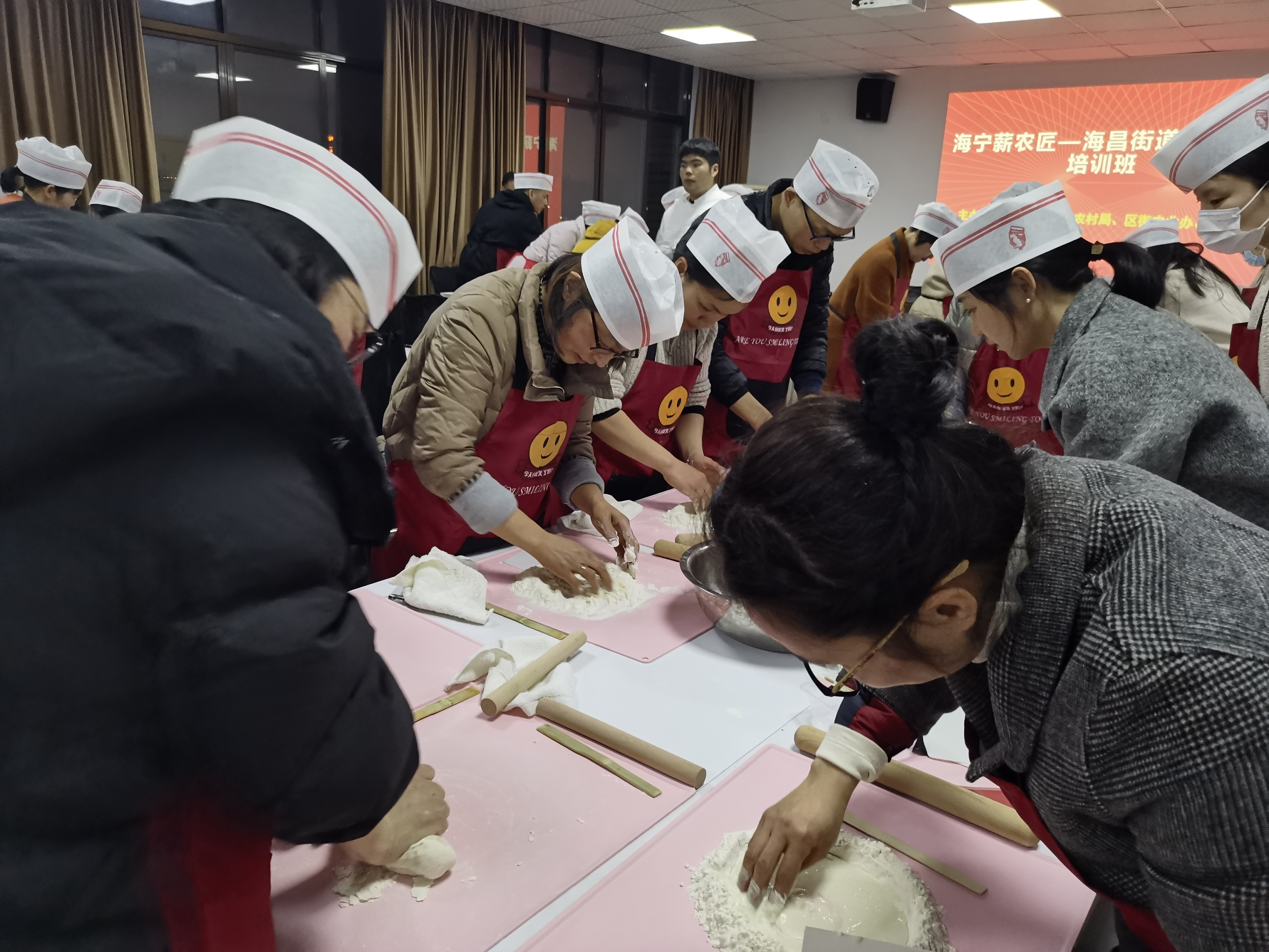 海昌街道乡村厨师技能培训班顺利结业