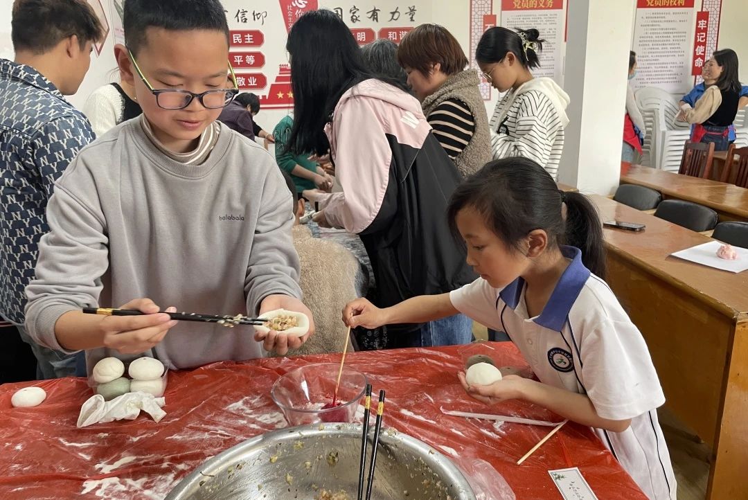 丁桥镇金扬村社区学校开展清明主题活动