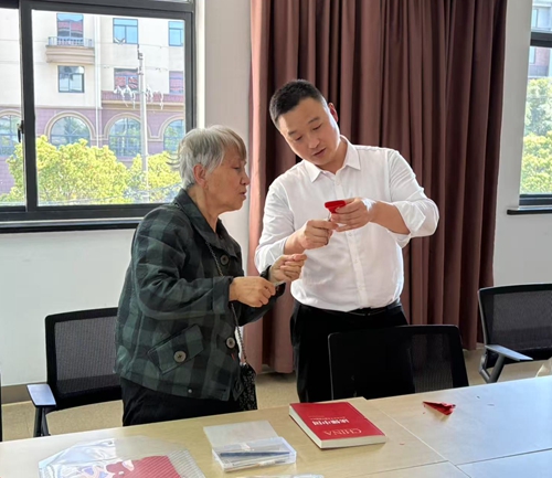 硖石成校2025年春季老年剪纸培训开班