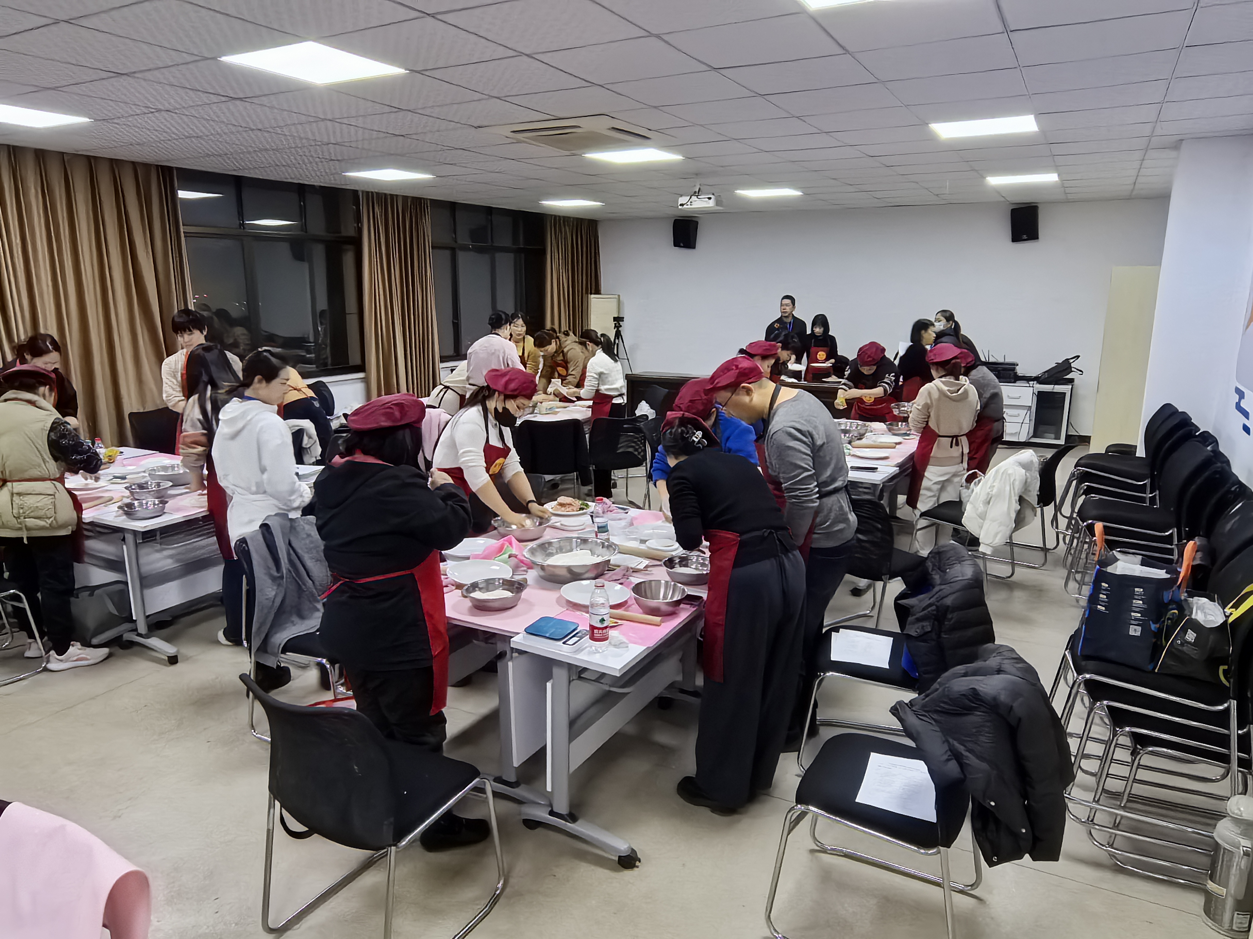 海昌社区学校小笼包制作培训顺利结业